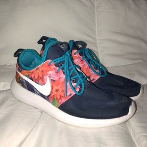Women’s Flower Nike Roshe 2